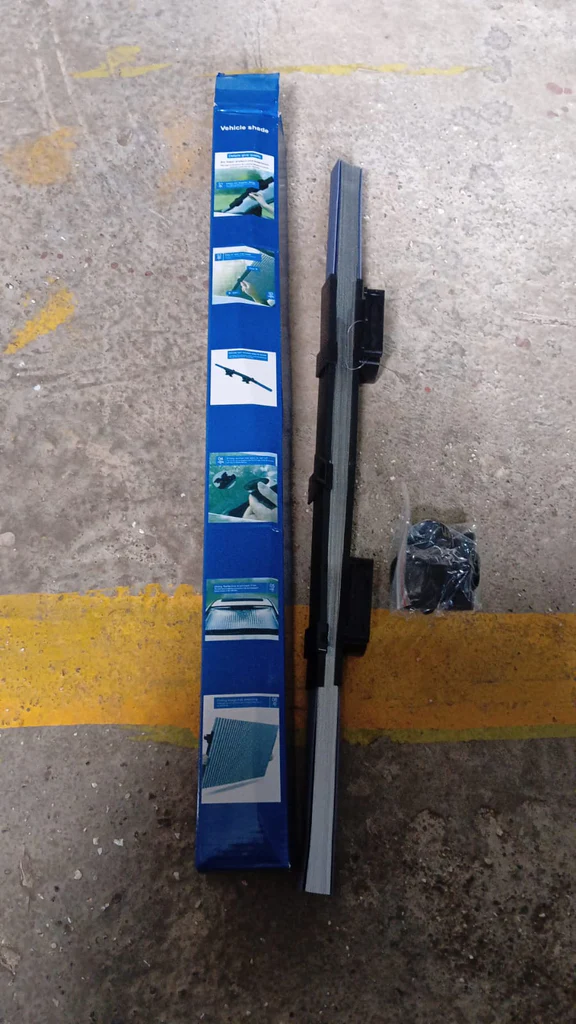 Pare-soleil de pare-brise rétractable et pliable pour voiture