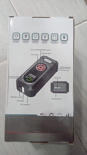 Booster Démarreur de Batterie Voiture 4-en-1 Multifonction Portable